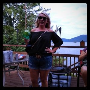 Meet your Posher, Blair